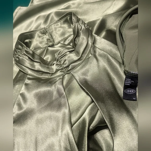 Cider Satin Olive Backless Dress - Picture 5 of 6